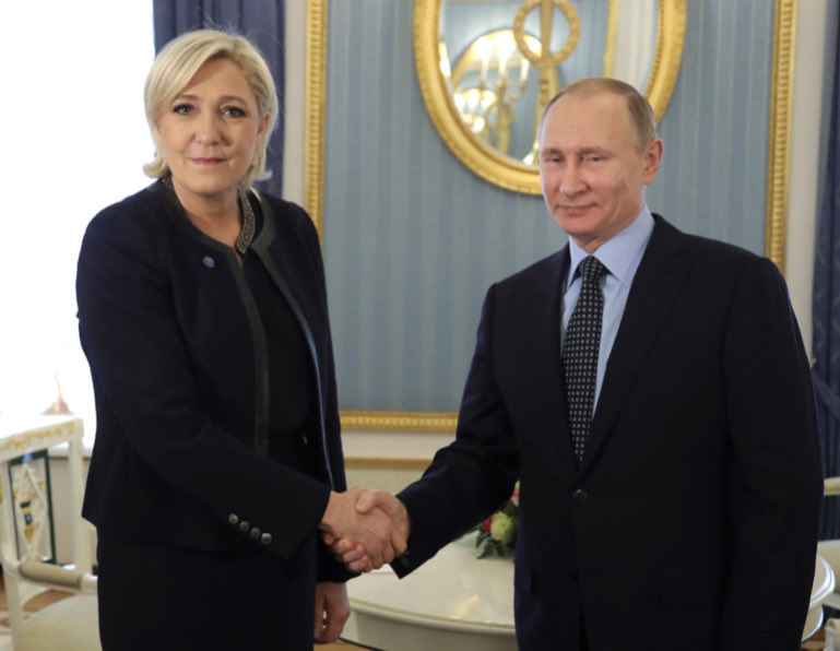 xjfontanet's tweet photo. On est sur le sujet qui touche au fondement de notre société , le respect de la personne et la liberté . Marine Le Pen n’a pas réalisé qu’elle faisait partie du plan de Poutine pour déstabiliser l’Europe et l’OTAN. https://t.co/v4lmAJiXbR