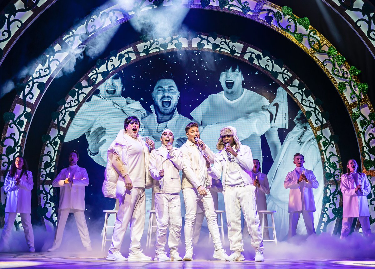 Evolution Productions (@evolutionproduk) on Twitter photo Very proud of WINNER Paul Hendy - Best Direction for Jack and the Beanstalk <a href="/marlowetheatre/">The Marlowe Theatre</a> <a href="/UKPantomime/">UK Pantomime Association</a> awards! Very proud of WINNER Paul Hendy - Best Direction for Jack and the Beanstalk <a href="/marlowetheatre/">The Marlowe Theatre</a> <a href="/UKPantomime/">UK Pantomime Association</a> awards!