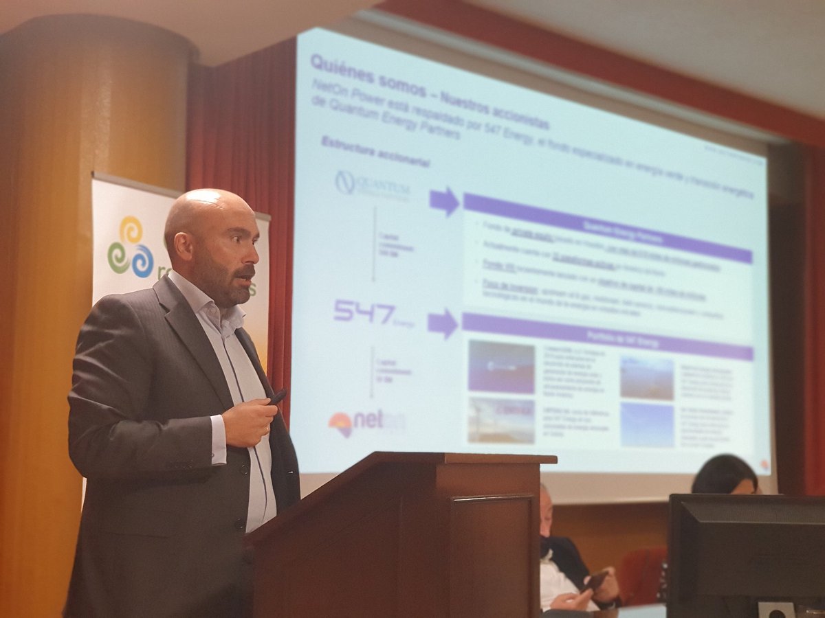 APPA_Renovables's tweet photo. Muy interesante la ponencia de Roberto Alonso, de #NetOn Power. "El #autoconsumo con #almacenamiento puede cubrir más del 70% de las necesidades eléctricas de nuestros clientes". #AutoconsumoValladolid https://t.co/7MKXeZbum5