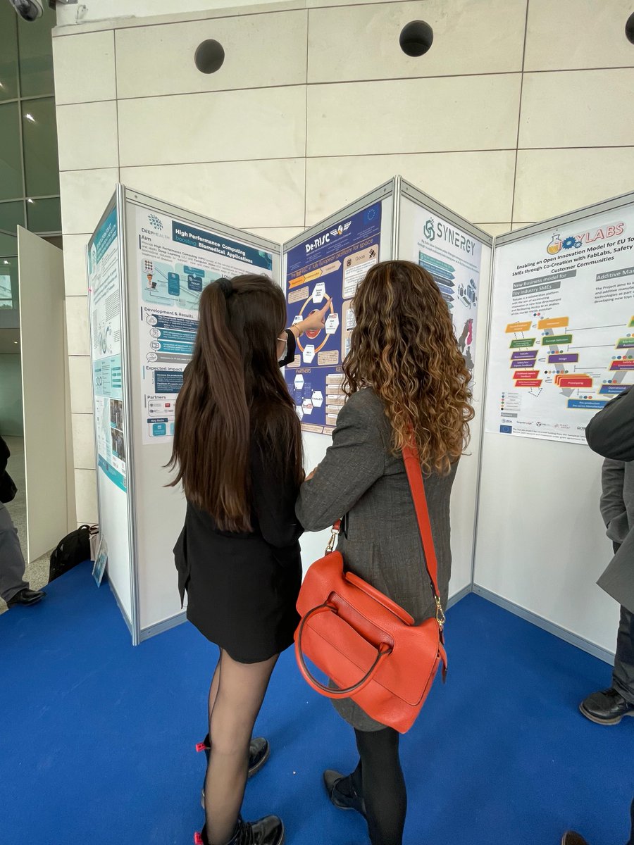 DeRISC_H2020_EU's tweet photo. 👉 Last week, #DeRISC poster was exhibited at the 11th Conference of the Framework Program for Research and Innovation of the European Union in Spain.

✨Thanks a lot to all participants! 

#h2020 #horizoneurope #conference #EU #research #innovation https://t.co/E9ZXEG2ftB