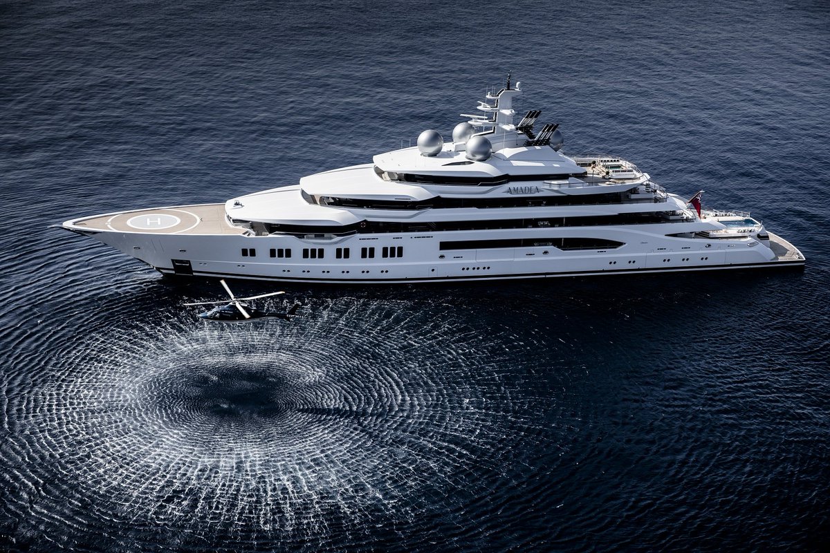 One of the largest luxury yachts in the world may soon be in the hands of U.S. authorities after it unexpectedly sailed into Fijian waters last week.

The 106m Amadea's suspected owner, oligarch and gold tycoon Suleiman Kerimov, has been called a "Russian Gatsby" #PandoraPapers