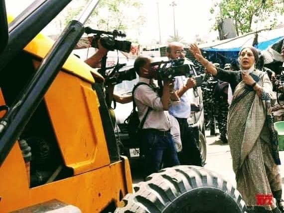 It took a 74 year old woman, a senior citizen, to show how persons with spine look like.