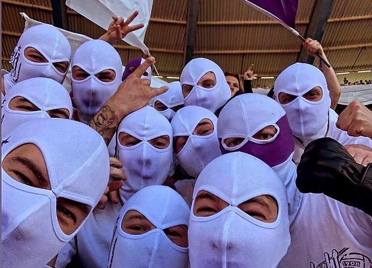 HooligansTV_eu's tweet photo. Belgium Cup final. 19.04.2022
KAA Gent - Anderlecht.
Photo: Anderlecht 😊
#rsca #hooliganstv #ultras #nopyronoparty https://t.co/Mvq4ufMbCP