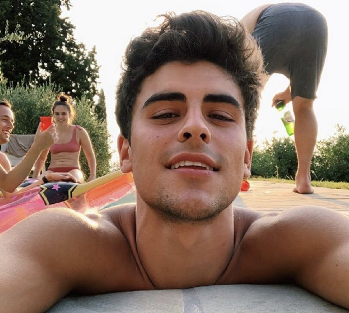 I do #openfollow for western roleplayer. Just retweet this tweet and I’ll follow you.