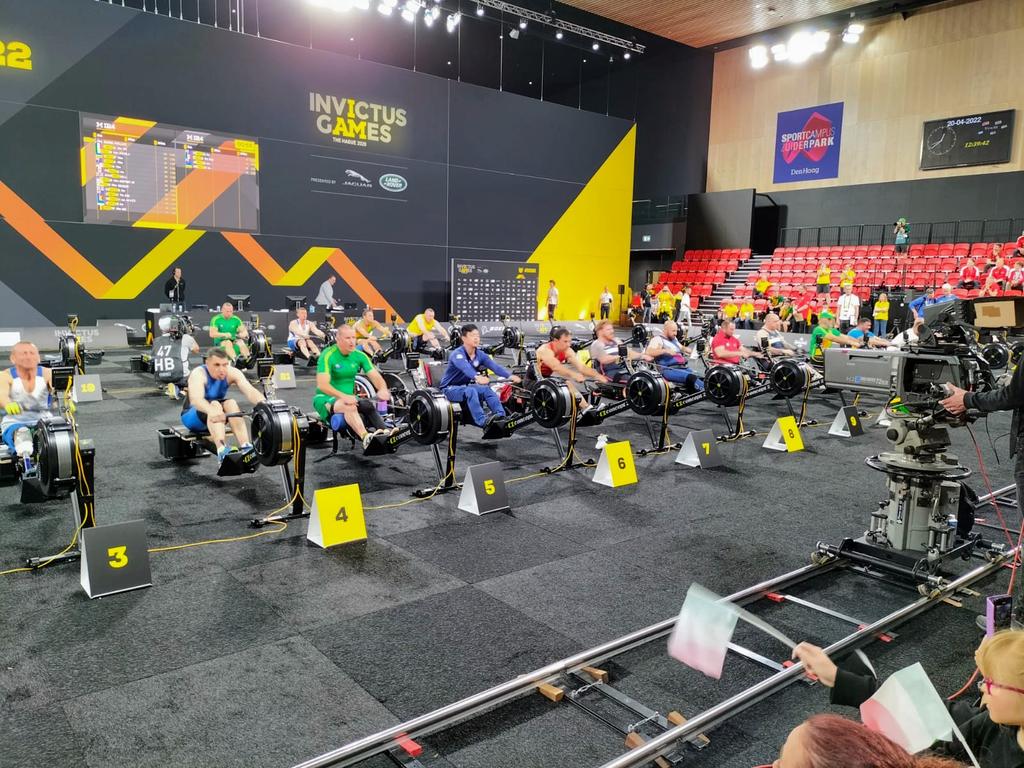 Time-Team tweet media