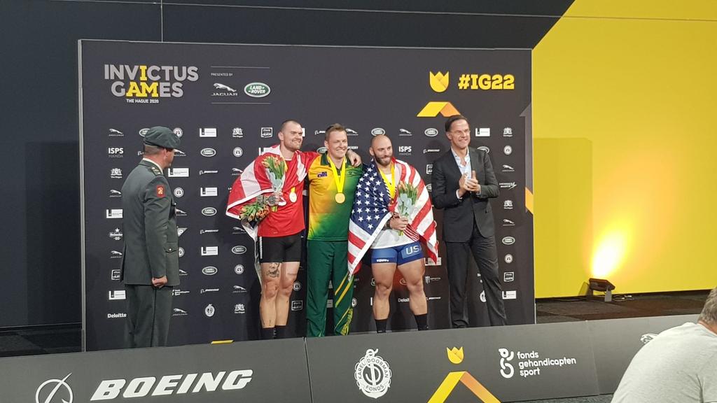 Time-Team tweet media