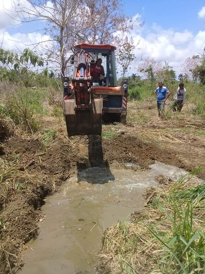 idomonzy's tweet photo. Como parte de la estrategia de trabajo para darle solución a los problemas del agua en el reparto Pastorita la UEB DE ACUEDUCTO Y ALCANTARILLADO DE SAN JOSÉ DE LAS LAJAS trabaja en función de solucionar dicha problemática.
@EmpresadeAcued1 https://t.co/FRuBS4OBwS