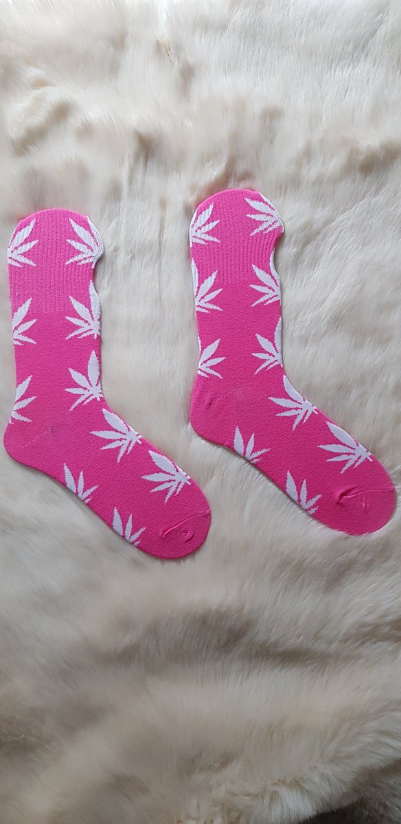 Psychicsnstuff's tweet photo. The cutest candy socks!!
https://t.co/zkH5jcwOHs
#420day #420uk #weedsocks #uk420 #420fashion #etsyuk #uketsy #fashionSocks https://t.co/2QhhVKlXYJ