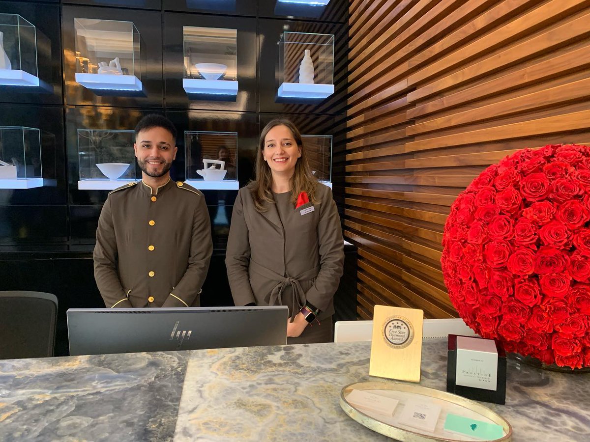 Nunca te olvides de sonreír 😃, porque el día que no sonrías, será un día perdido. Charles Chaplin ✍️⁣
⁣⁣
¡𝐅𝐞𝐥𝐢𝐳 𝐦𝐢𝐞́𝐫𝐜𝐨𝐥𝐞𝐬!⁣ ☀️⁣
⁣⁣
📲 granhotelnagari.com/reservas
📞 986211111⁣⁣⁣⁣⁣⁣
📩reservas@granhotelnagari.com⁣⁣⁣⁣