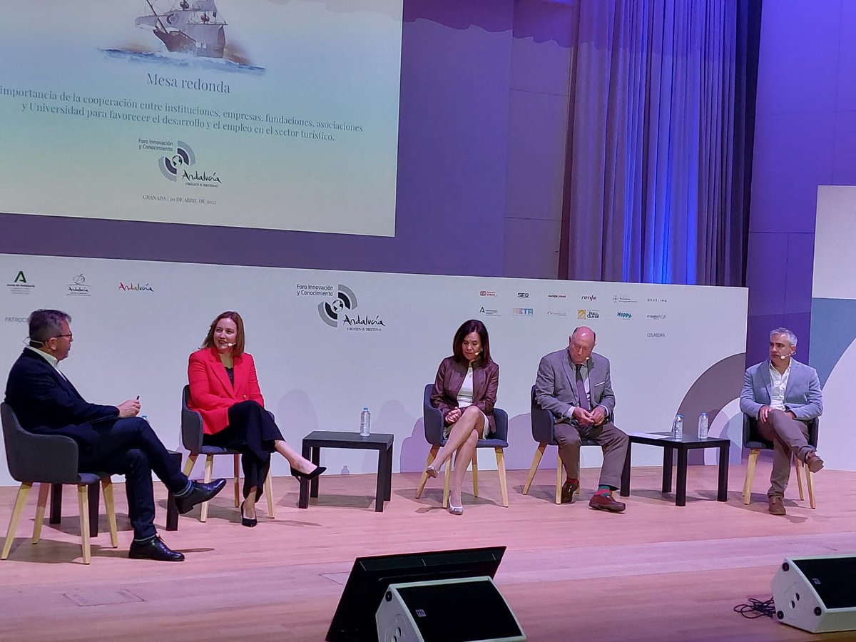 TurismoAND's tweet photo. 🗣 "#Andalucía es el destino con mayor inversión y volumen de proyectos turísticos" 🔝

✅ La viceconsejera @TurismoAND @NinaAngar ha inaugurado en #Granada el Foro ���#Andalucía #OrigenyDestino’ sobre #GestiónTurística, #Empleo y #Desarrollo.

🗞 Noticia ▶ https://t.co/WBXgTfWdzI https://t.co/fhC0AqKSSN