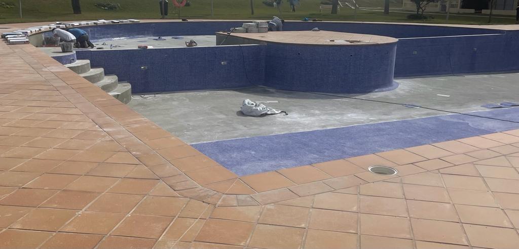 GesconSL's tweet photo. Servicio de mantenimiento, reforma y obra de piscinas
Recibe el verano de la mejor forma y que mejor con una piscina que pueda ayudarte a que el calor no sea tan agobiante🌞
#GESCON #reformasintegrales #mantenimiento #Albañileria #cerrajeria #fontaneria #carpinteria #pintura https://t.co/X9HES0Tyca