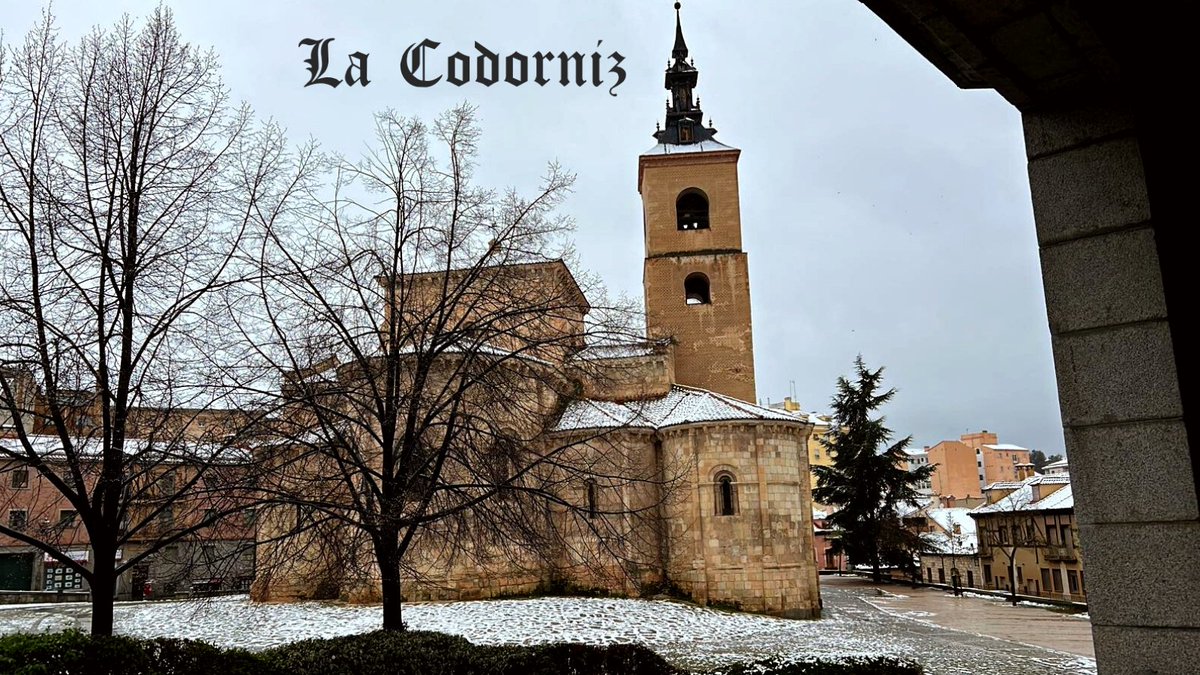 La #Primavera se ha vuelta loca de repente, nos ha sorprendido esta mañana con una monumental nevada. Con la hora de la comida a punto de llegar, es el momento de entrar en calor comiendo unos judiones bien calentitos y nuestro crujiente y tierno cochinillo. 😋

#Restaurante