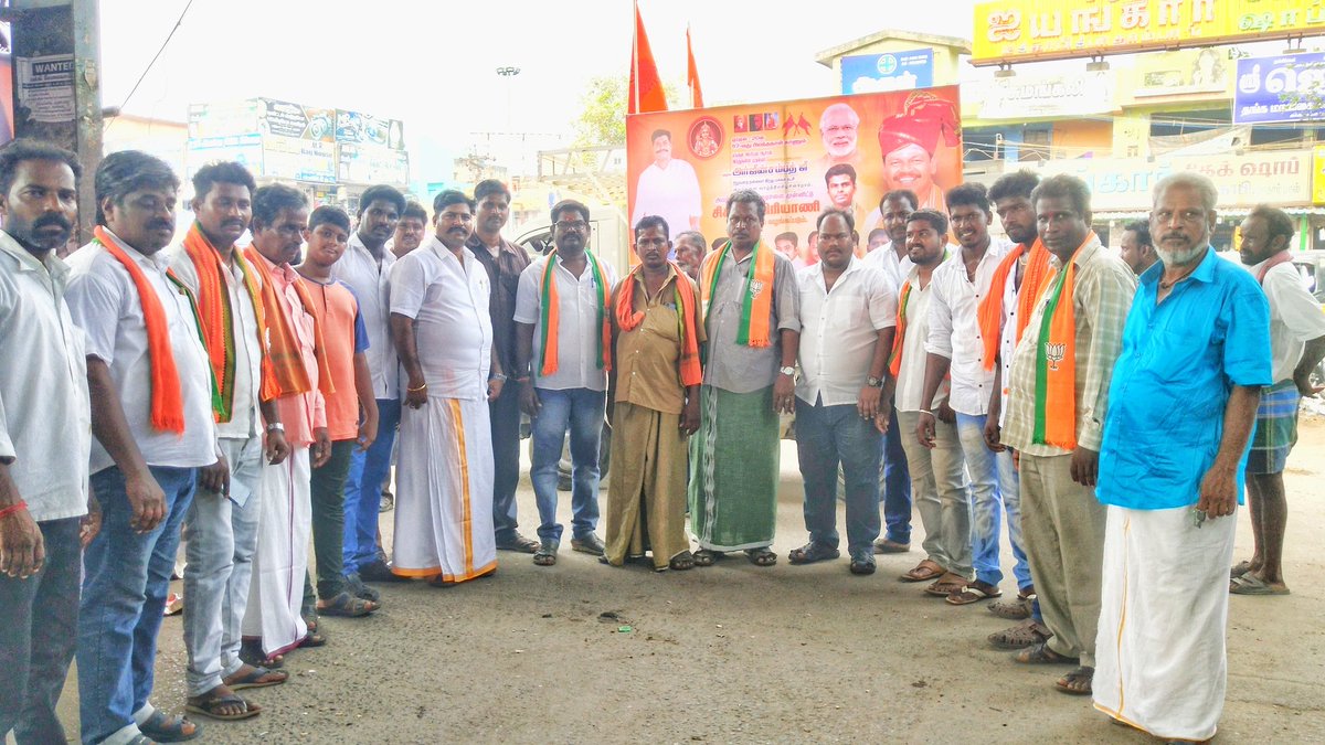 Vicky16517822's tweet photo. இன்று பிறந்தநாள் விழா காணும் இந்துக்களின் முதல்வர் இந்து மதத்தைக் காக்க வந்த  ஆசான் ஆன்மீக அரசியல் முன்னோடி எங்களின் வழிகாட்டி  #இந்து_மக்கள்_கட்சியின் நிறுவனத் தலைவர் தமிழ்த்திரு #அர்ஜுன்_சம்பத்ஜி அவர்களுக்கு இனிய பிறந்தநாள் வாழ்த்துக்கள் கள்ளக்குறிச்சி மாவட்டம் ஊடகத்துறை விக்கி https://t.co/G4e0MF8R1f