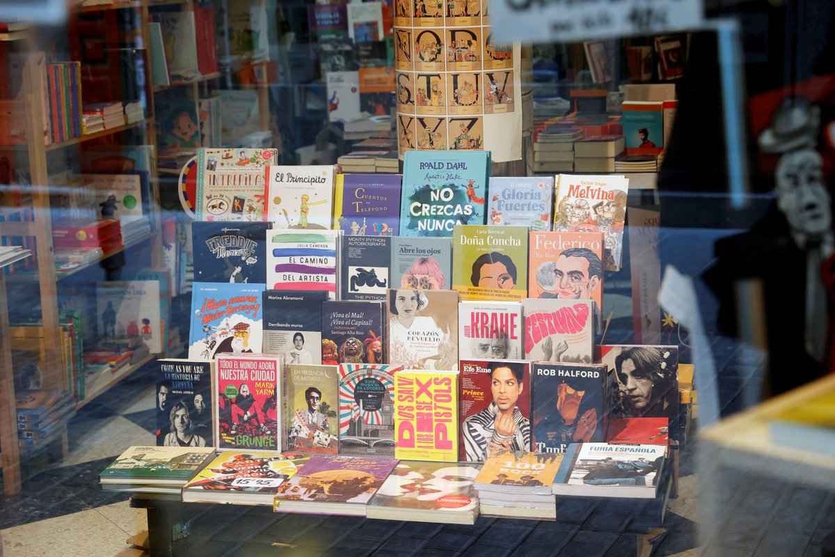🔴| Con motivo del Día del Libro el próximo sábado 23 de abril, por 1ª vez las librerías asociadas de Cantabria se unirán para participar en los actos de ese día. Lo harán bajo el lema 'Tus libros en las librerías de Cantabria.' 📻 @radio5_rne 💻 @rtvenoticias