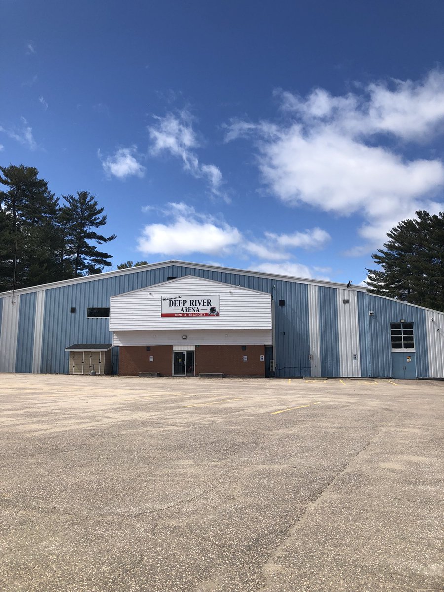 DGeekfest's tweet photo. Home of Deep river geekfest https://t.co/vZcTR1RMTh