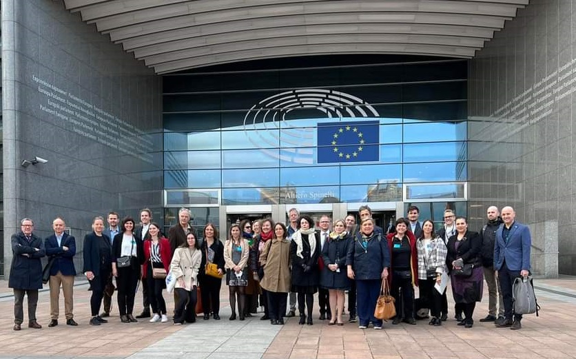 GENTIC_UOC's tweet photo. @arroyo_lidia @MEDSocialcreat @MEDProgramme @IN3_UOC @barcelonactiva @ColpisCat @DigitalSkillsEU @AllDigitalEU @SocialEcoEU @RegioneVeneto @DigitalWork7 #GenTIC @IN3_UOC @UOCuniversity has participated in the #plusRESILIENT project for 4 years together with 13 outstanding partners in the Mediterranean region.

👉An #InterregMED initiative co-financed by #ERDF and coordinated by @RegioneVeneto. https://t.co/HURJU3pbIi