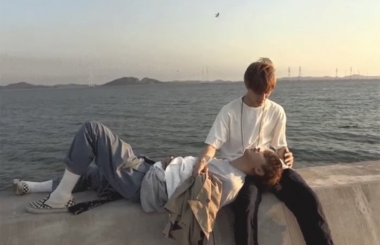 nohyuckthings's tweet image. 🥺