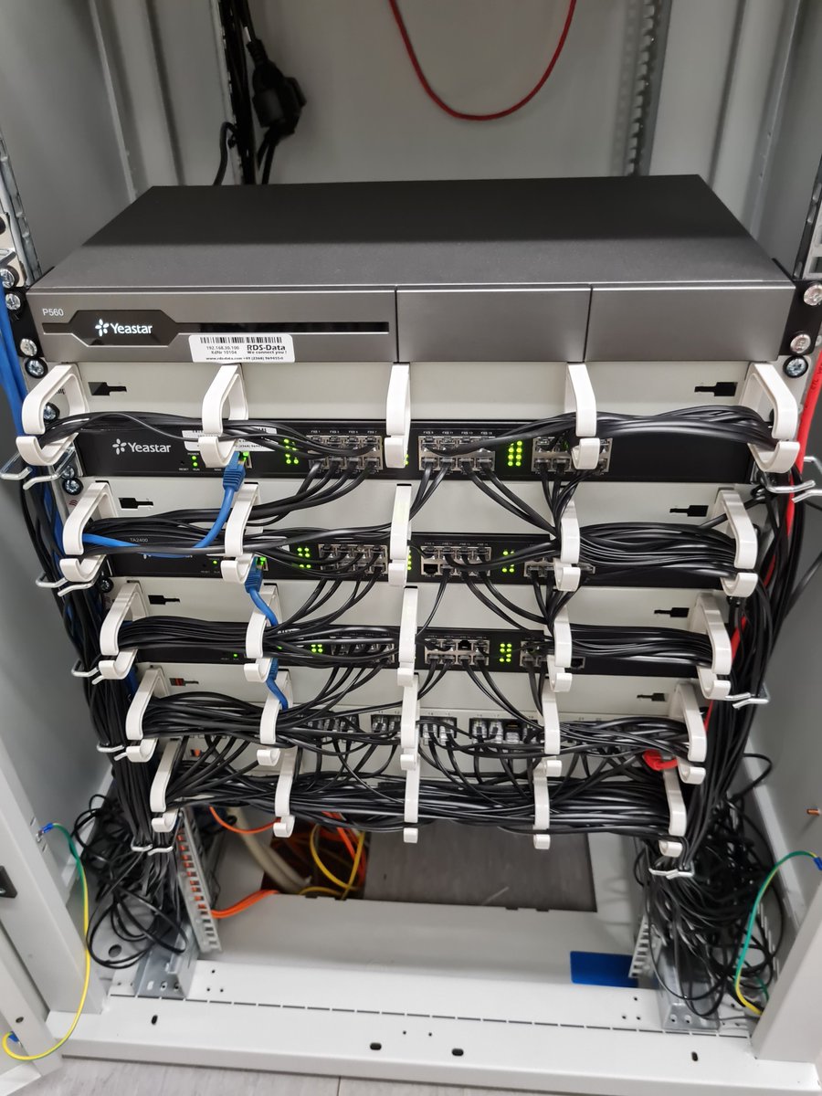 Installation einer Yeastar P560 onpremise VoIP Telefonanlage in einem Dortmunder Bürogebäude.

#yeastar #onpremise #rdsdata #dortmund #ellipson #Fanvil #SIP #SIPtrunk #yealink #oererkenschwick