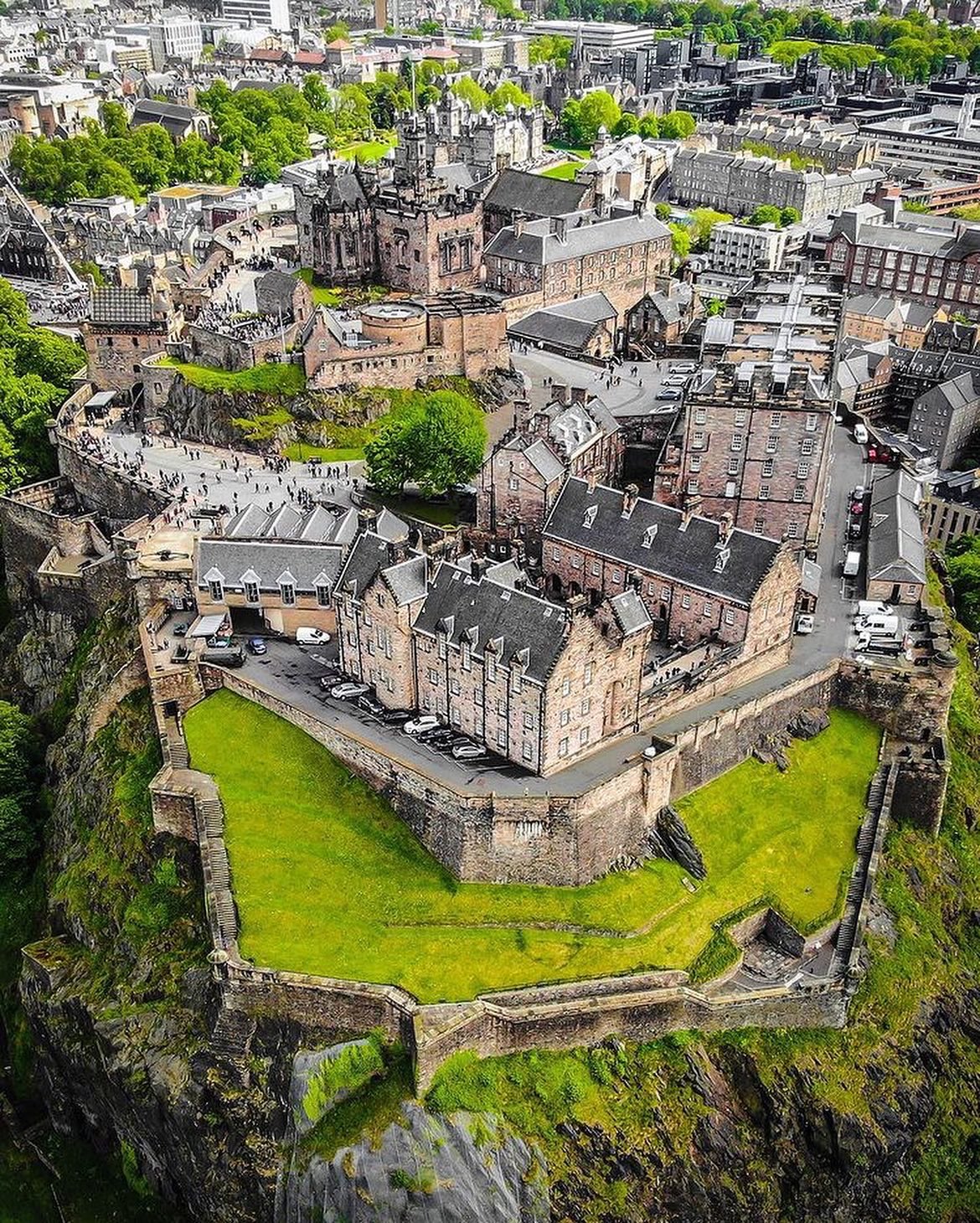 [Image: FQyWDsMWUAMRnqX?format=jpg&name=large]