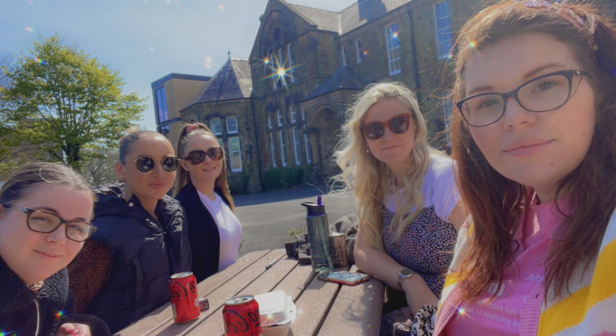 amy_cooper2812's tweet photo. It’s our last academic day at @CumbriaUni 💙we are nearly there now! #student #studentnurse #studentldnurse #learningdisabilitynurse @UOCLDNursing @kirkumberw @HannahLDean1 @Alexsagar5 @SophieE86490951 @meghannsian https://t.co/u9N3fvUN0l