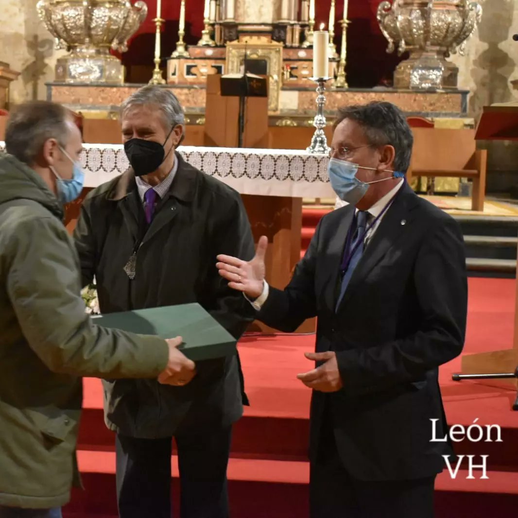 Hdd.Ntra.SraSoledadSalamanca tweet media