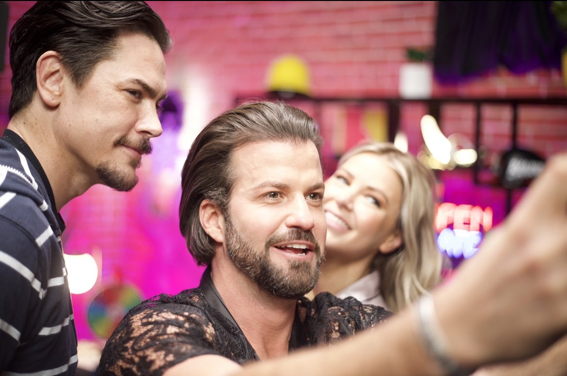 This weekend on an all new episode of #CelebritySleepover: <a href="/ariana2525/">Nur Khosiah</a> and <a href="/TomSandoval1/">Tom Sandoval</a>! <a href="/johnnybananas/">Johnny Bananas</a>