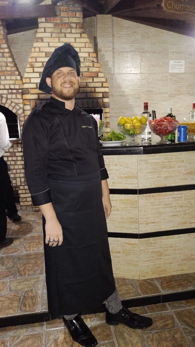 RogrioMarconde3's tweet photo. Ser cozinheiro é como se apaixonar ou vc dá tudo de si ou não. https://t.co/1TXRhmp8a2