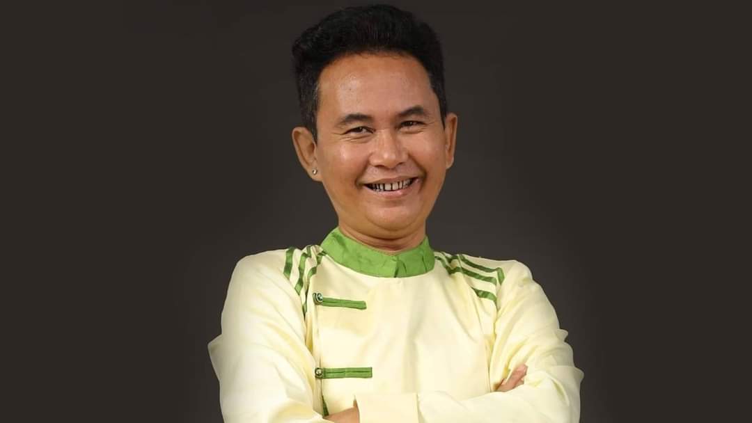 In Yangon's Thaketa Twp, 8th Wd, Padaukshwewah St: Kaung Kyaw, a famous comedian, was arbitrarily abducted by #MyanmarMilitaryTerrorists at around 10 AM on Apr 19.  #2022Apr20Coup #ReleaseTheDetainees #WhatsHappeningInMyanmar