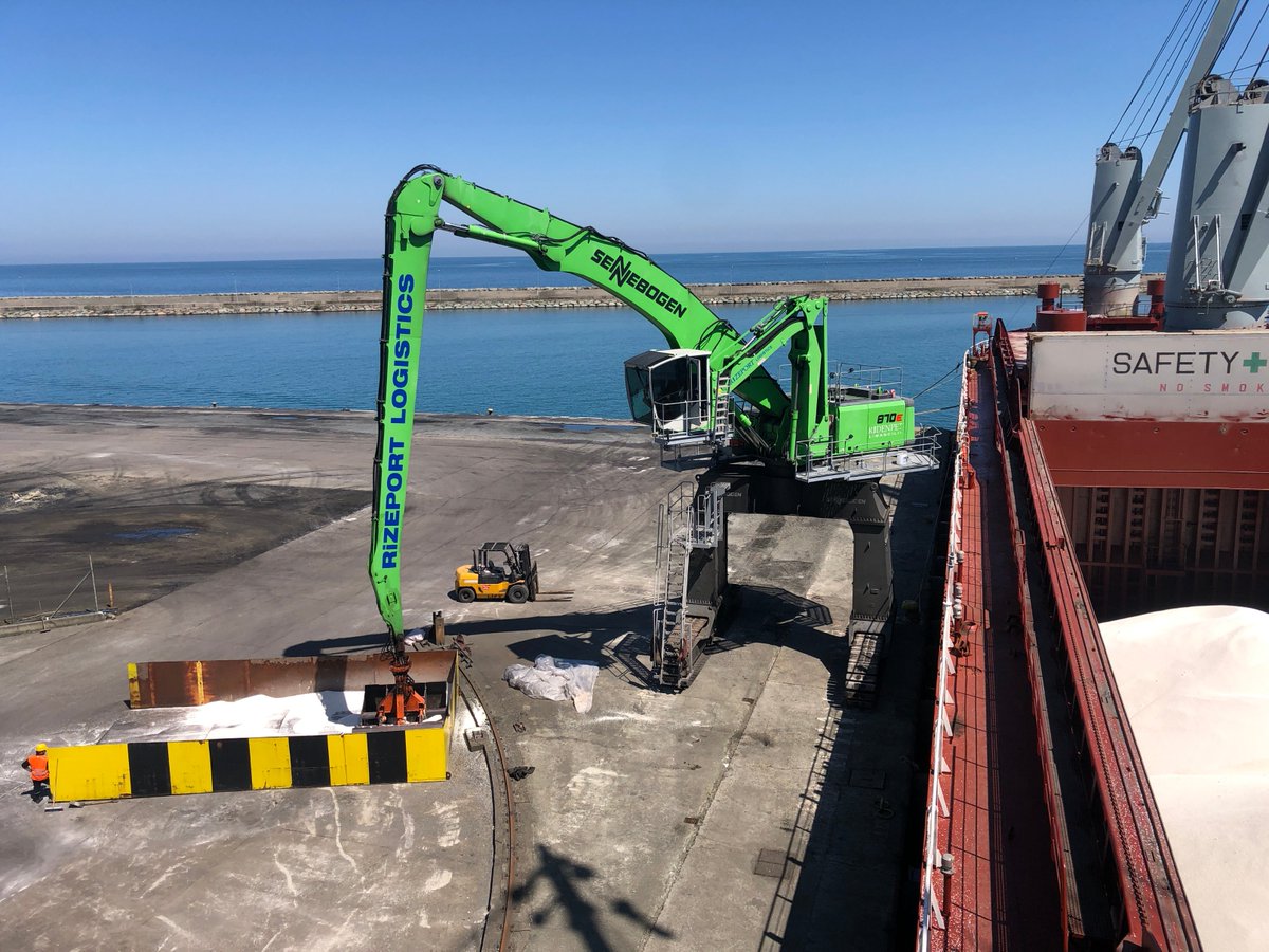 MCillioglu's tweet photo. @AsimRizeport Uluslararası #intermodal taşımada; işin ehli ve Profesyonel eleman, yönetici ve sertifikalara sahip #TİOBelgesi olan deneyimli #lojistik #Forwarder ve #shippingagency ler ve bilinir sörvey şirketler ile çalışmaktayız.
#Eforgübre firmasına ait 11.000MT ihraç edildi https://t.co/ROFt2RIB6m