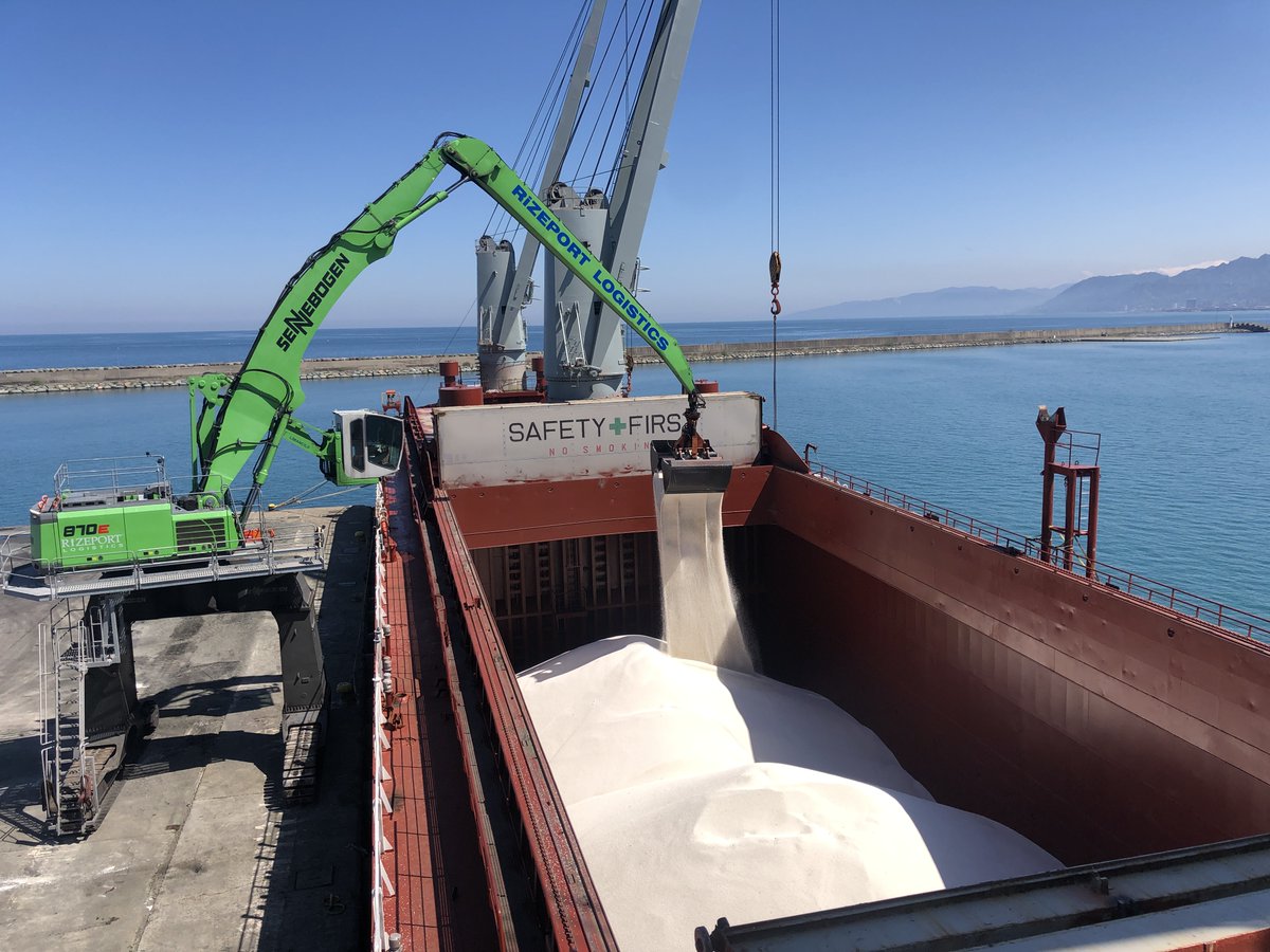 MCillioglu's tweet photo. @AsimRizeport Uluslararası #intermodal taşımada; işin ehli ve Profesyonel eleman, yönetici ve sertifikalara sahip #TİOBelgesi olan deneyimli #lojistik #Forwarder ve #shippingagency ler ve bilinir sörvey şirketler ile çalışmaktayız.
#Eforgübre firmasına ait 11.000MT ihraç edildi https://t.co/ROFt2RIB6m