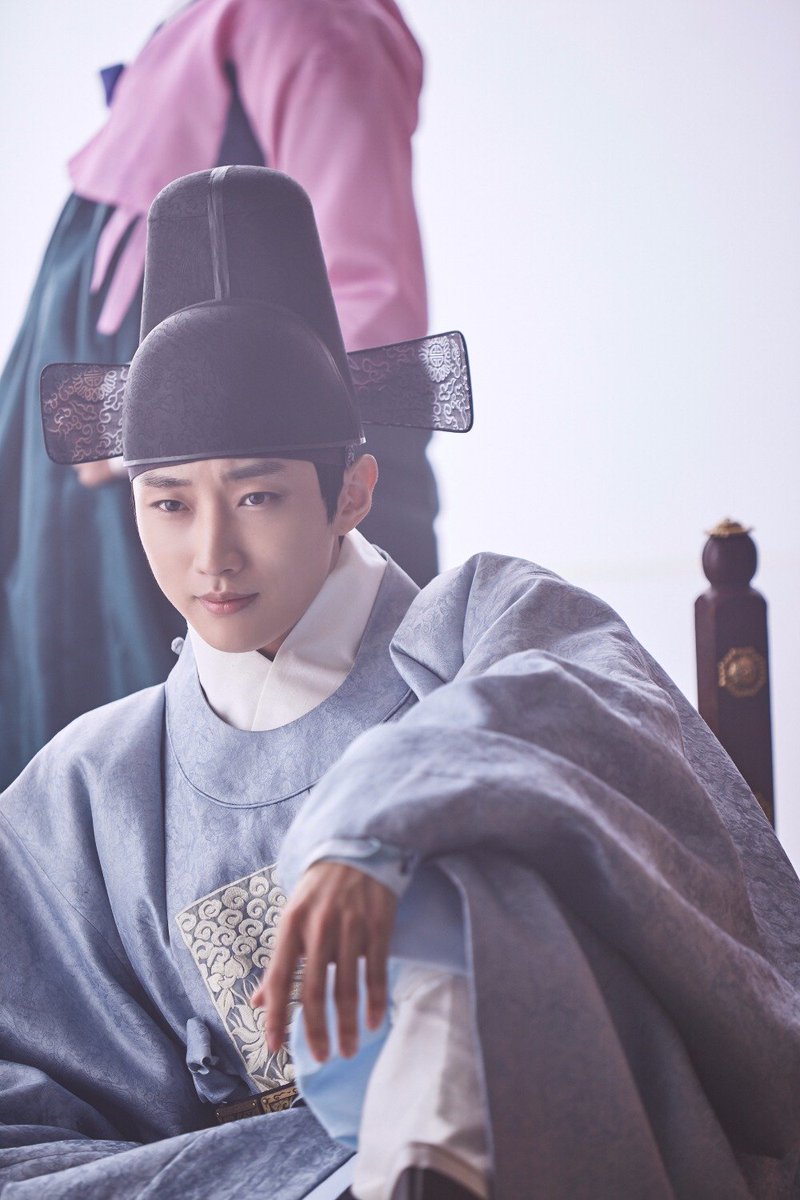 jiny__love's tweet photo. @kdrama_menfess Yoooooohooooo to Jinyoung!! #jinyoung #sing2gether #policeuniversity #dudeinme #myfirstfirstlove #ifwewereaseason #loveinthemoonlight and more dramas and movie....
#musicproducer #musiccomposer #singer #Dancer https://t.co/xQDo8w9Tcp