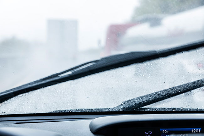 AllGlassNC's tweet photo. Signs That You Need New Windshield Wipers https://t.co/Bt8KJkVBaS https://t.co/XuffjgrYiU