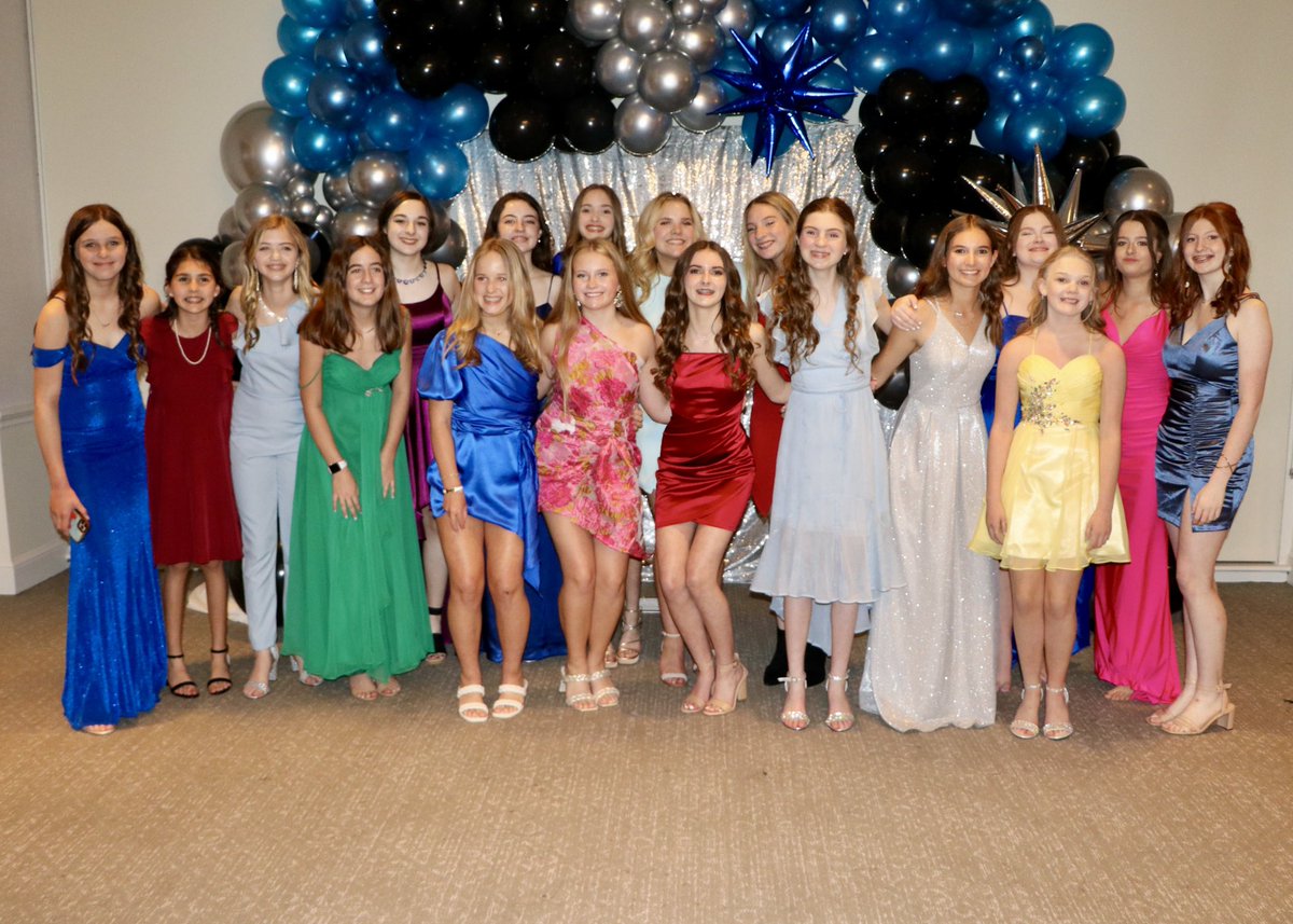 headreb96's tweet photo. Escorted Cinderella to the (Cadenza) Ball last night! Emily had so much fun with her show choir friends. Thankful for this sweet and talented group of kids! I am still not OK with my baby looking this grown…. #Fusion #JacksonPrep https://t.co/HFkleGCGps