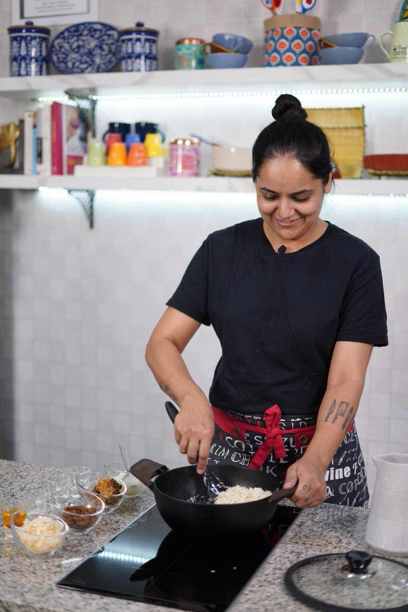 chef_lata's tweet photo. A recipe has no soul. You as the cook must bring soul to the recipe. You must put your heart❤️into it. And that's how a masterpiece is served on a plate.
#chef #cheflatatondon #chefsofinstagram #chefinfluencer #chefpics #chefskitchen #chefsspecial #chefswag #chefsclub #bosslife https://t.co/CGo3nb5R6P
