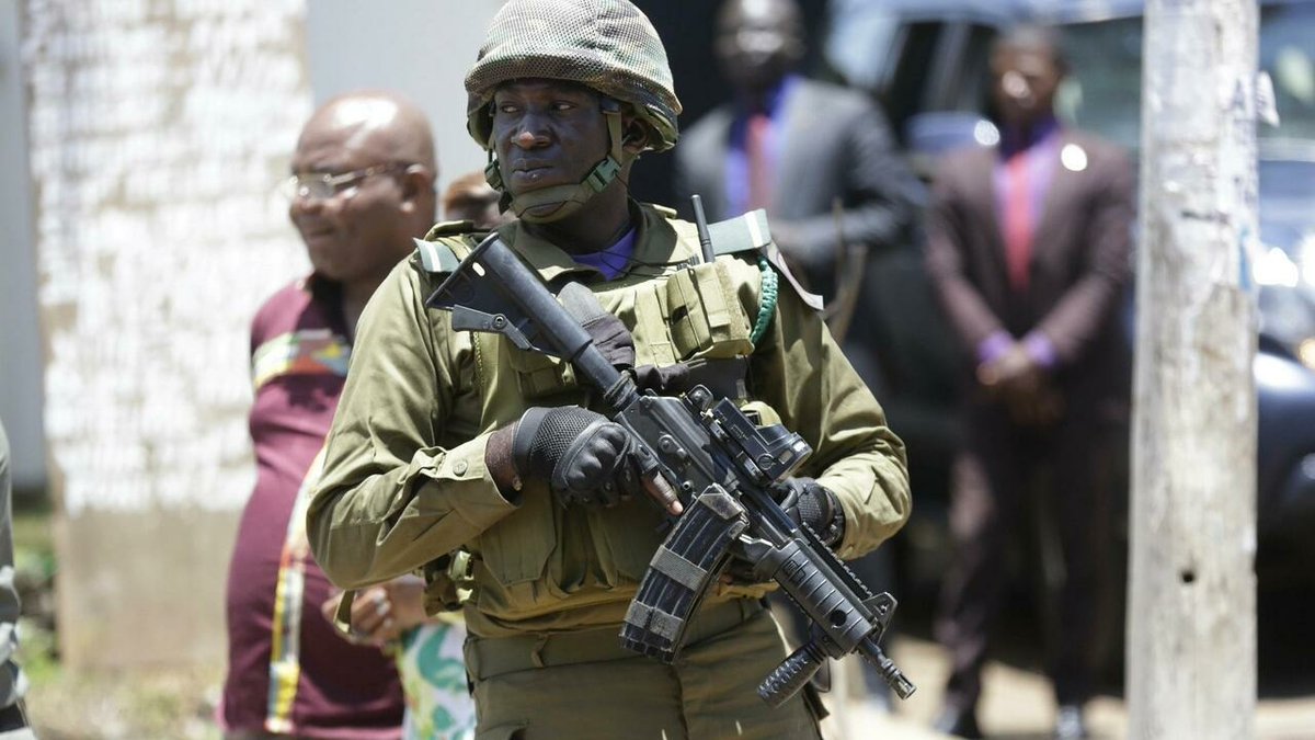 RFIAfrique's tweet photo. Le Cameroun signe un accord militaire avec la Russie https://t.co/YHyg15TMge https://t.co/ntgu9ZblHD