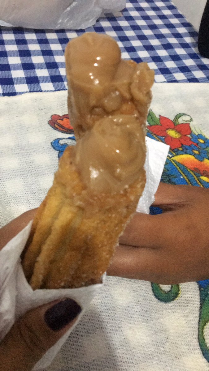 torquatoo15's tweet photo. Eu morando com a gata! Só pensamos em comida kkkk https://t.co/q2NrwCAX2Y