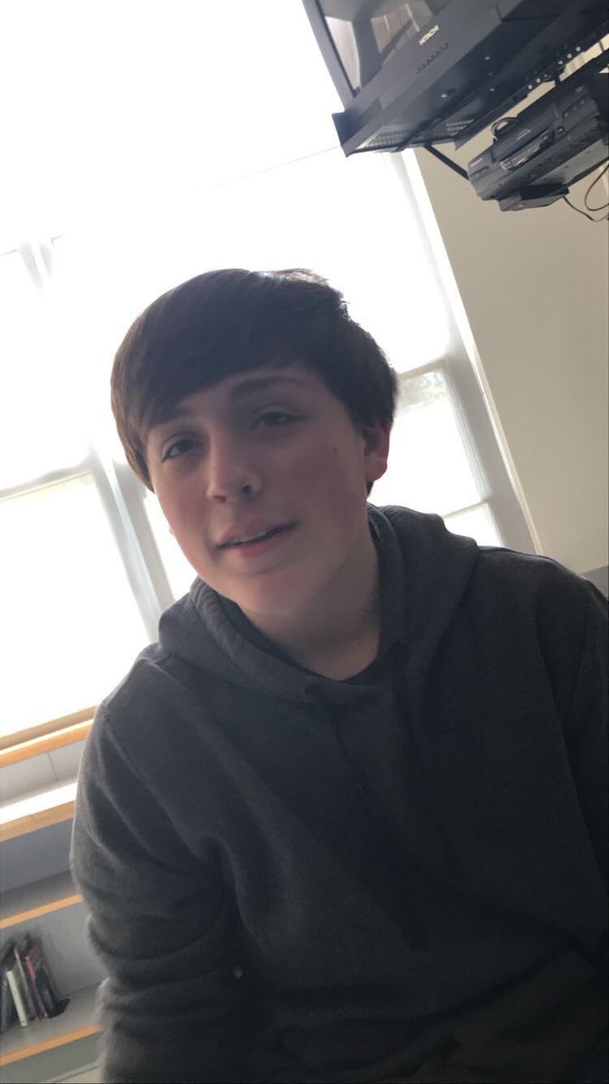 CoEv_Fly's tweet photo. Hide yo kids https://t.co/3dJ3wYE5Kd