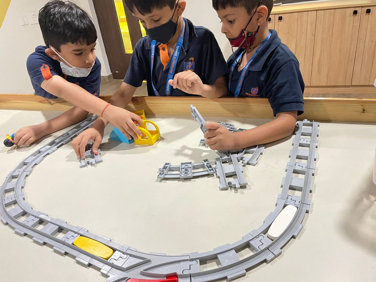 #Brainstoriming is a powerful tool that leads to #creativity and #innovation. And our youngest form 1 students proved it. <a href="/AneeshaSahni/">aneesha sahni</a> <a href="/deepa_nanda/">deepa nanda</a> <a href="/KetakiKTweets/">Ketaki</a> <a href="/LEGOEDUCATION/">Education</a>