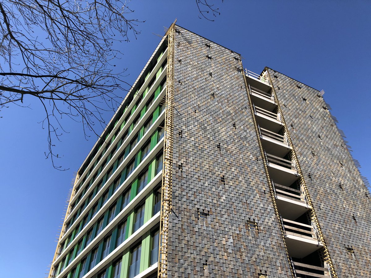 De gevel van De Opaal wordt nu duidelijk zichtbaar. Na de zomervakantie worden hier 200 studentenkamers opgeleverd. Verhuur via <a href="/sshxl/">สส ฮอล มหาชัย</a> #Opaalweg #Utrecht