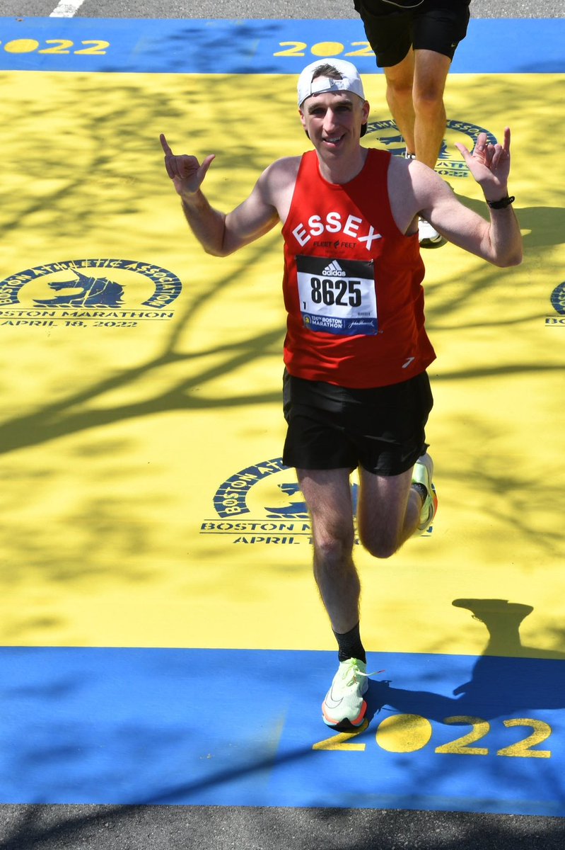 calegray's tweet image. This one was gritty, not pretty. But it’s the #BostonMarathon and pics are in so shamelessly doing the finish line photo post.