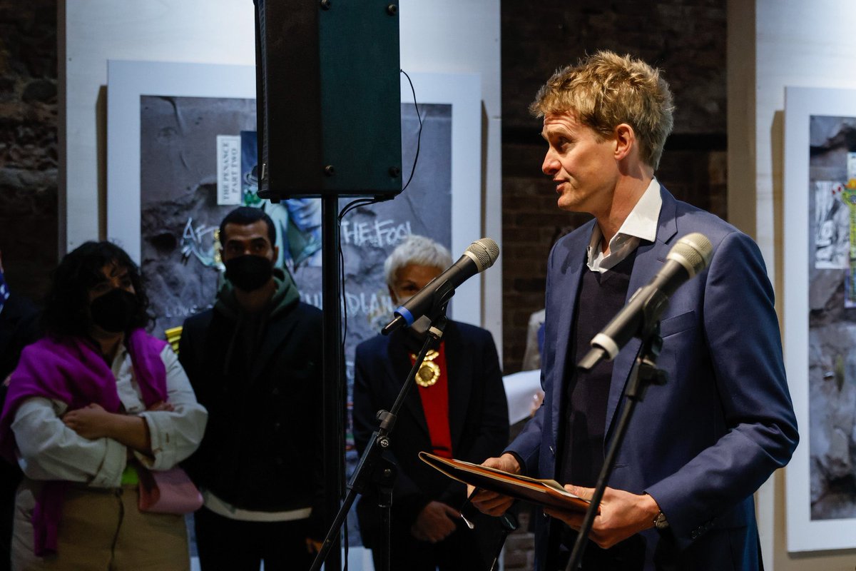 #AppliedArtsPavilion @TristramHuntVA (@V_and_A): “We are delighted to be present at the #BiennaleArte2022. We have the responsibility to shed light on culture’s significance. In @SophiaAlMaria’s film, the tiger is a symbol that helps us reflect on how to reshape the world.”