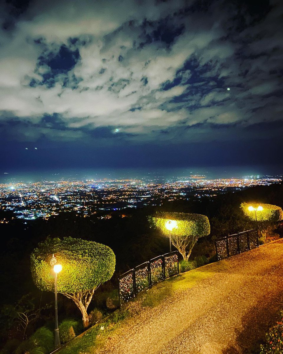 CampDavidRD's tweet photo. Life is about the moments that take your breath away!

Thanks @thesunriseconnection for taking our breath away!!

#CampDavidRD #Restaurante #Gastronomía     #MiExperienciaCampDavid #CiudadCorazón https://t.co/aTCD1LpX8g