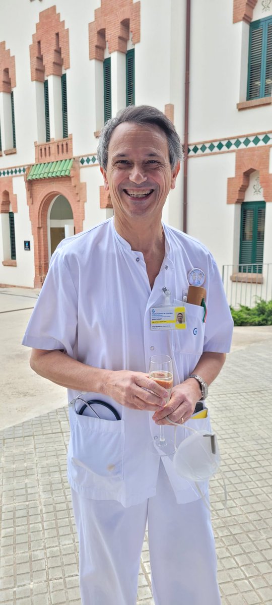 Després de treballar més de 40 anys a l'hospital, avui es jubila el Dr. Jordi Cuquet, cap del procés d'infecció. Li desitgem tota la felicitat del món en aquesta nova etapa de la seva vida 😊🥳

#HospitalGranollers #Granollers