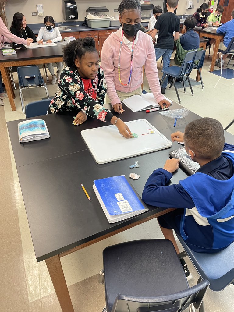 Excited to welcome <a href="/Owlsoutreach/">OwlsOutreach</a> for their fabulous lesson on different levels within food webs in different biomes. <a href="/Tonilscott_ed/">Toni Scott</a> <a href="/kxb282/">Kirah Martinez</a> <a href="/hyacinto10/">Mrs. Obrero</a> <a href="/McNeilles/">McNeill Elementary</a> <a href="/cushingmp/">Matthew Cushing</a>