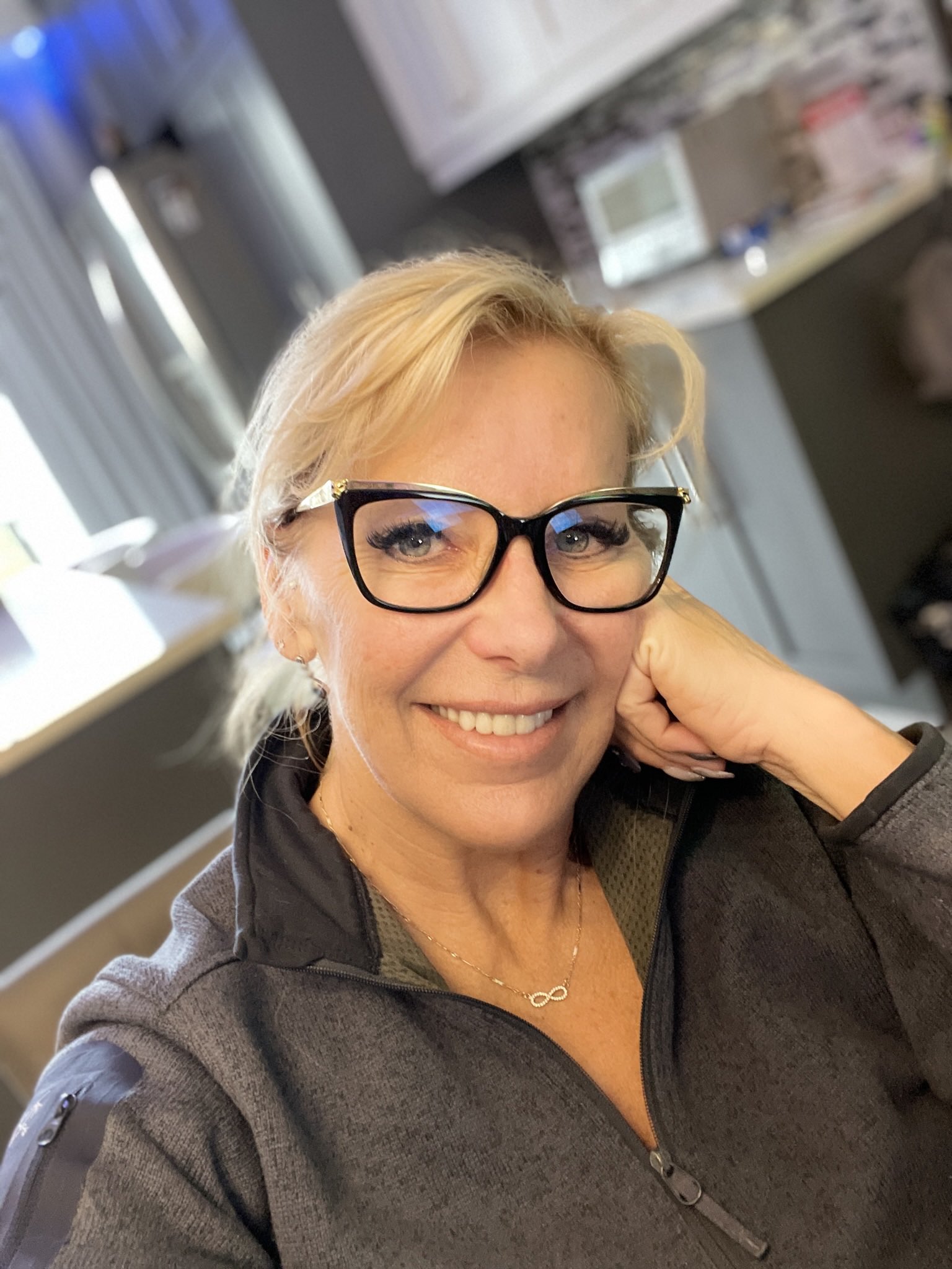 💥Fitcougar Bianca💥 on Twitter: "No snow today but it’s still a bit cold