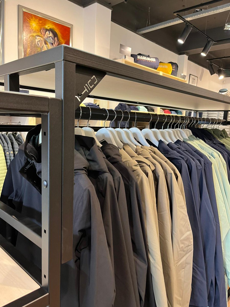 Naast horeca, kantoor en thuis, ontwerpen, maken én installeren we nu ook maatwerk retail interieur. Kan jouw winkel wel wat toffe nieuwe items gebruiken? Onze ervaren designers en makers, denken graag vrijblijvend met je mee. Meer weten? indusigns.nl/retail-interie…