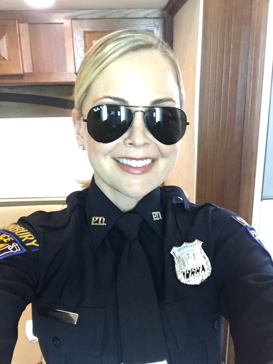 Happy #420 friends. Today’s gonna be a good day #supertroopers #420day #ursula #endgame #NFTCommunity @RedBeardAPI <a href="/enddotgame/">End Game</a> <a href="/beaniemaxi/">Beanie</a>