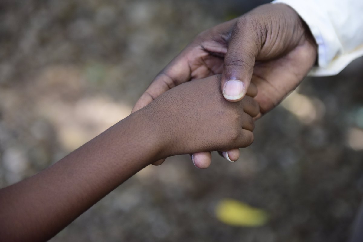 UNICEFComores's tweet photo. Parution du 7eme Numéro du bulletin trimestriel d’informations sur les violences faites aux femmes et aux enfants en Union des Comores. 177 cas enregistrés au 4 -ème trimestre 2021 contre 206 cas au 3 -ème trimestre de la même année. Pour plus d’infos👇https://t.co/CoIlQCCPEf... https://t.co/rS2zcnz7Qg