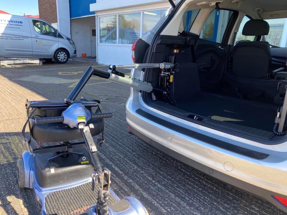 cj_conversions's tweet photo. Here is the new @elapmobility Carolift 100 Boot Hoist😁 

Some of the key features are;

✔️Up to 100kg lifting capacity
✔️4 way hoist operated by a remote which makes it easy to use
✔️Transferable on the Motability Scheme 
✔️Slim line design
✔️Fully adjustable to suit the user https://t.co/PKy3uCMyeM