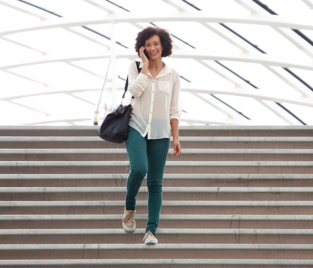 thekneedoc's tweet image. What causes #kneeinstability when one is walking down stairs?
Many things can cause this to happen. If one has weakness of the quadriceps, they can pinch the tissues that are along the kneecap joint and have a sensation of giving way. medilink.us/da7k #kneedoctor #kneepain